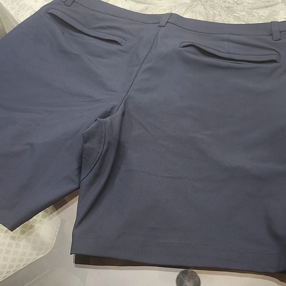 Lululemon Men's ABC Classic-Fit Short 9